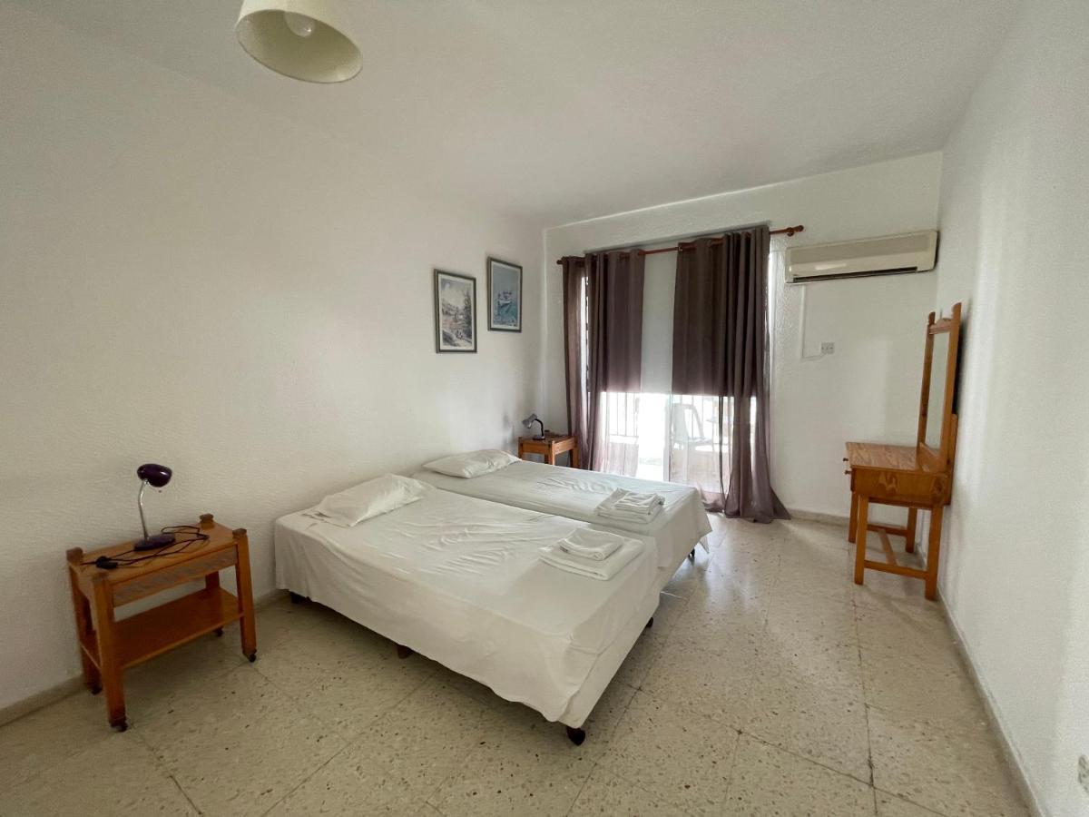 Dream Studio270M From The Beach Paphos Exteriér fotografie