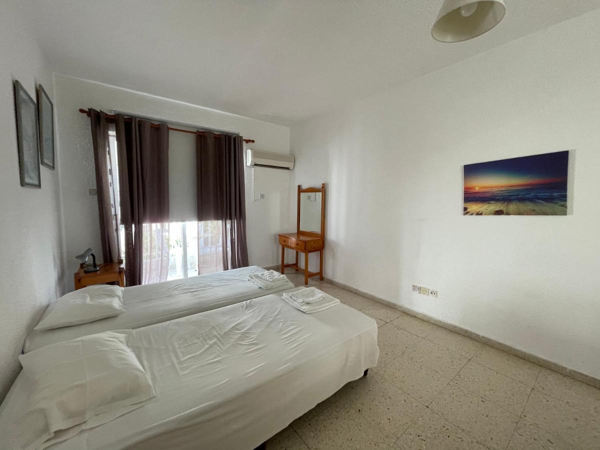 Dream Studio270M From The Beach Paphos Exteriér fotografie